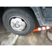 Flexipost black | white stripes |  80 mm | Height 750 mm 80 mm, PUR,3 reflecting stripes,including 3 bolts and plugs